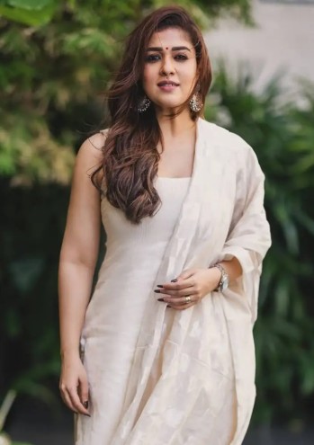 married actresses in tollywood, senior heroines popularity, nayanthara post marriage career, kajal aggarwal movies after marriage, samantha comeback after divorce, kiara advani war 2 teaser, alia bhatt post marriage fame, deepika padukone after marriage, glam heroines after wedding, married actresses ruling cinema